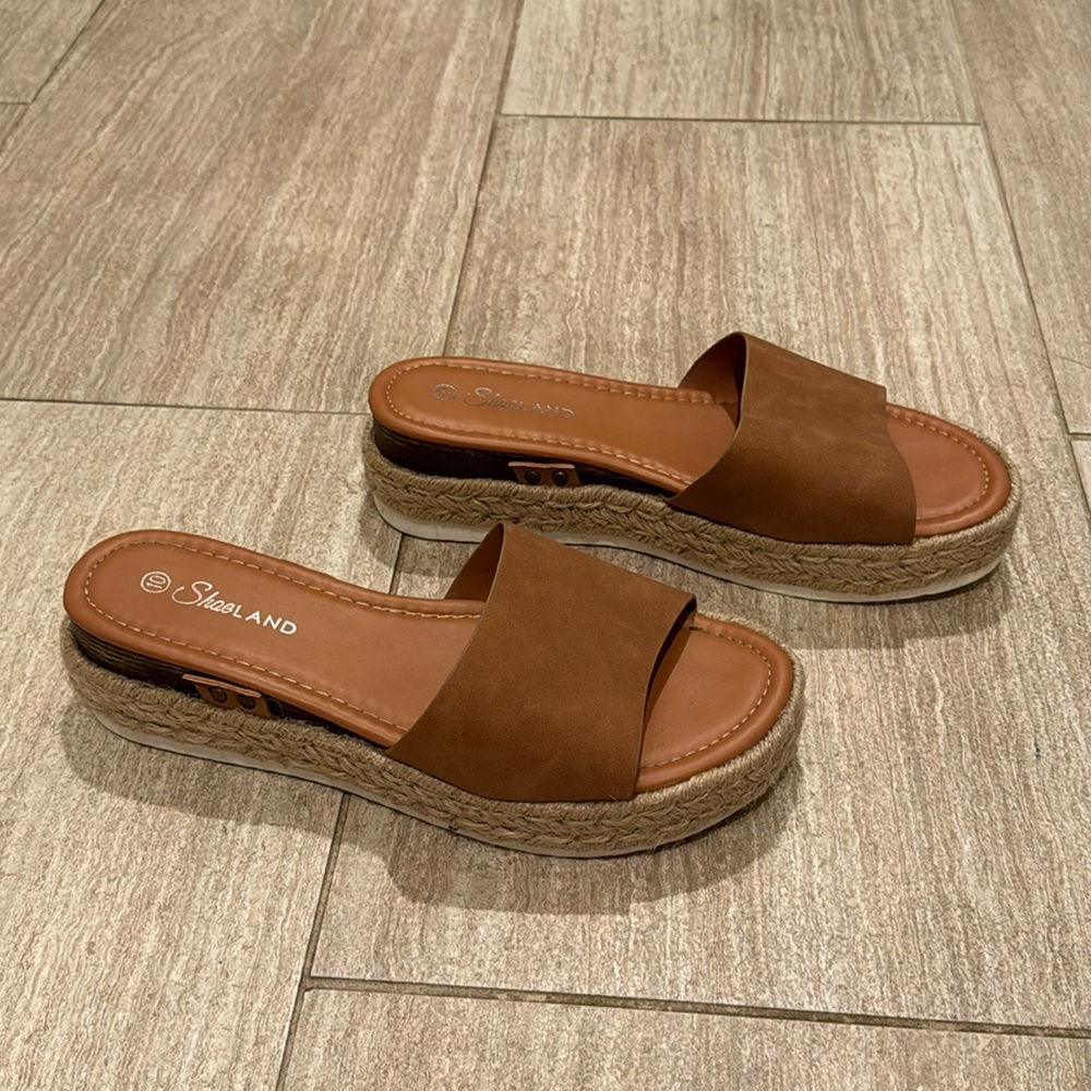 Brown Platform Sandals with Rope Design - Picture 2 of 5
